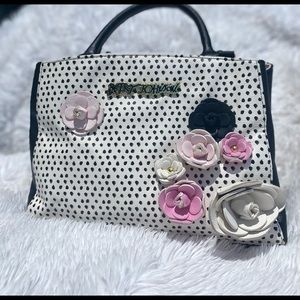 SOLD ✨ Betsy Johnson ✨ purse